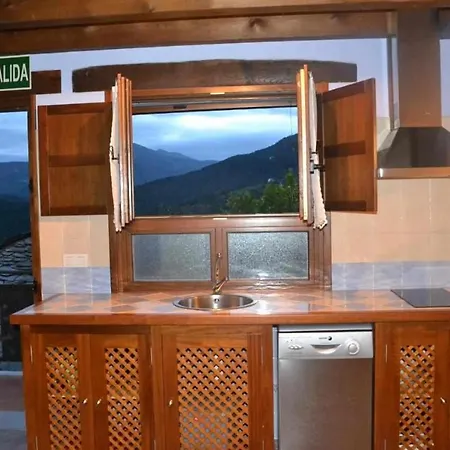 La Casa Del Abuelo Justo Minagon